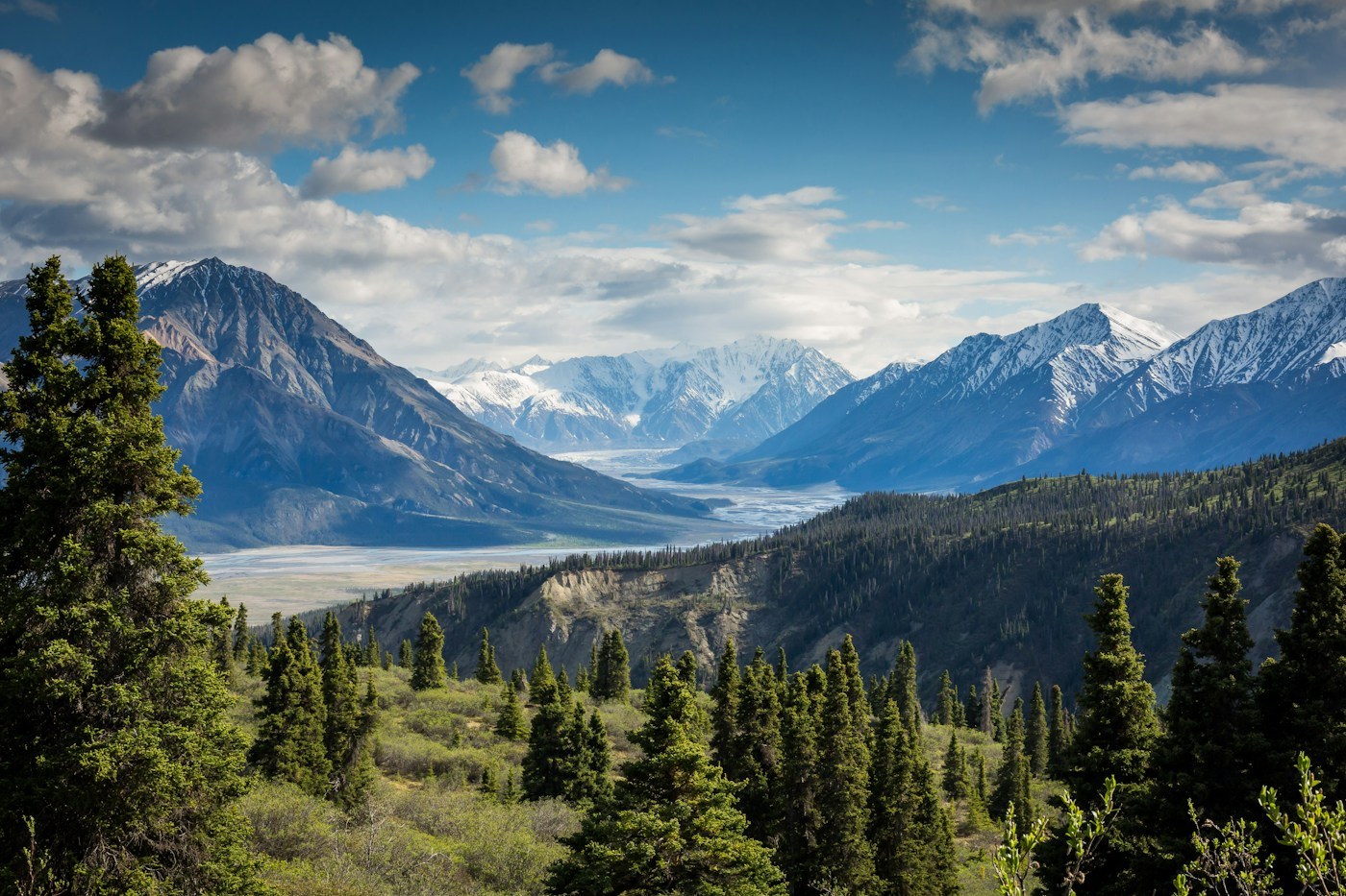 Mountain peaks with sharply defined stone faces